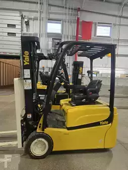 3-Wheel Electric - Yale ERP040VT (1)