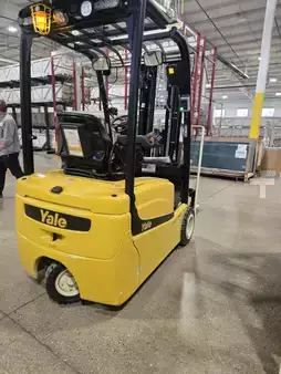 3-Wheel Electric - Yale ERP040VT (2)