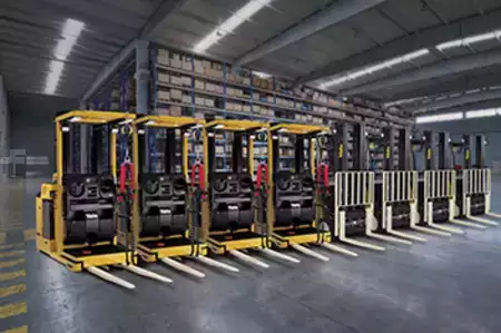 Montacargas Eléctrico (4 ruedas) - Yale ERC040VA (9)