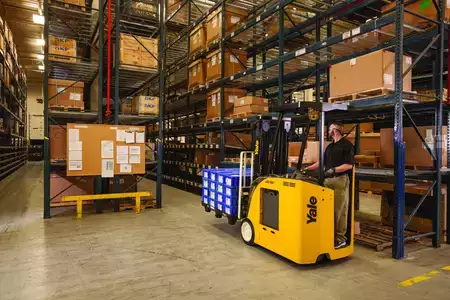 3-Wheel Electric - Yale ESC040AD (3)