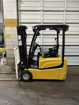 3-Wheel Electric 2014  Yale ERP-040VT (1)