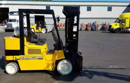 Diesel Forklifts 2005  Yale GLC120MJ (2)