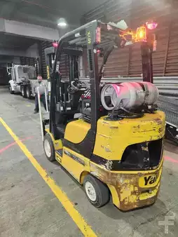 Montacargas diésel 2018  Yale GC060VX (2)