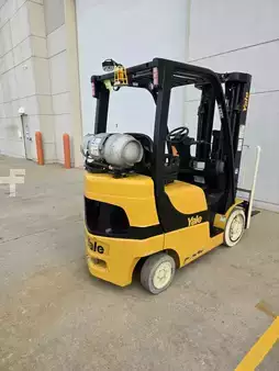 Montacargas diésel 2018  Yale GC050VX (3)