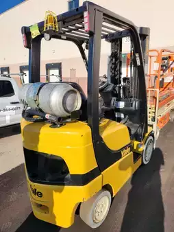 Montacargas diésel 2018  Yale GC050VX (6)