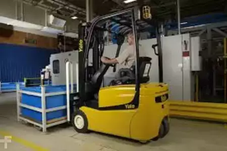 3-Wheel Electric 2014  Yale ERP-040VT (8)