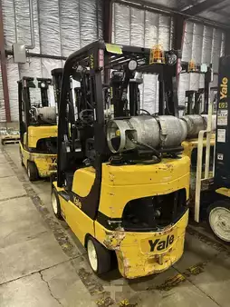 Montacargas diésel 2020  Yale GC040SVX (13)