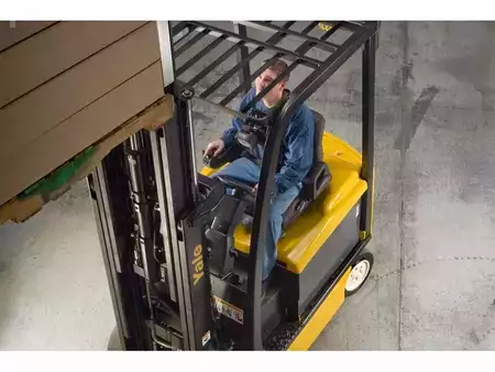 4-Wheel Electric 2015  Yale ERC050VG (12)