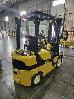 Montacargas diésel 2022  Yale GC050LX2 (3)