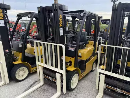 Diesel Forklifts - Yale GC060VX (1)