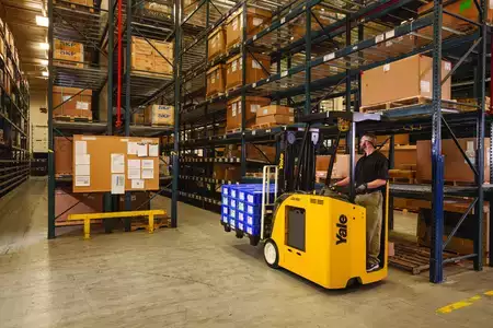 3-Wheel Electric - Yale ESC040AD (4)