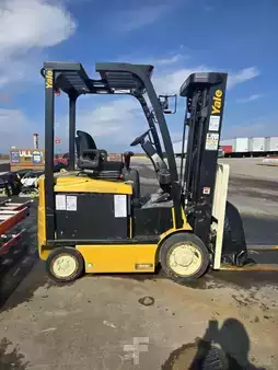 4-Wheel Electric 2022  Yale ERC050VG (1)