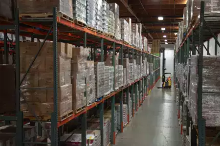 Montacargas Retráctil 2022  Yale NR040EC (3)