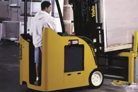 4-Wheel Electric 2014  Yale ESC030AC (5)