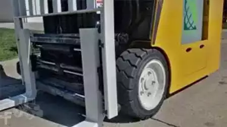 4-Wheel Electric 2014  Yale ESC030AC (9)