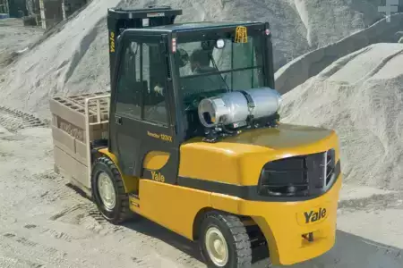 Diesel Forklifts 2024  Yale GP120VX (4)