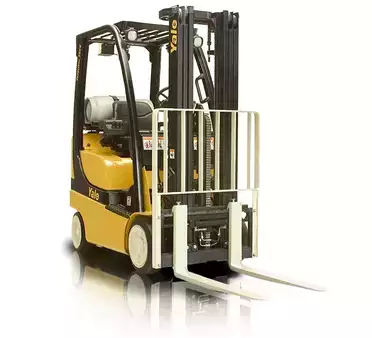 Diesel Forklifts 2017  Yale GC030VX (1)