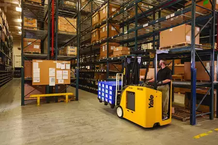 3-Wheel Electric - Yale ESC040AD (3)