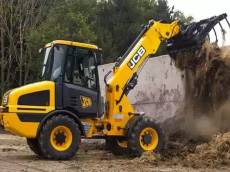 Telehandler Fixed  JCB TM220 (3)