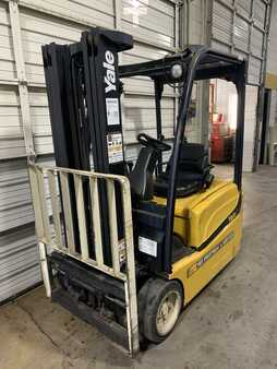 Electric - 3 wheels 2010  Yale ERP040VT (2)