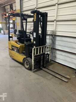 Electric - 3 wheels 2004  Yale ERP040TH (2)