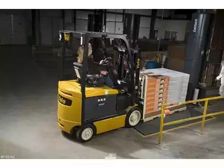 Other 2010  Yale ERC050VG (16)