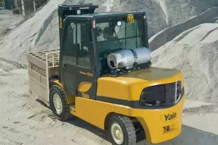 Diesel Forklifts - Yale GP080VX (4)