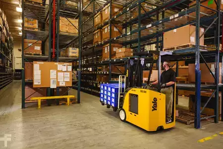 3-Wheel Electric - Yale ESC040AD (3)