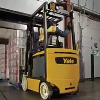 4-Wheel Electric 2018  Yale ERC030VA (10)