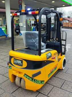 Electric - 3 wheels 2021  Hyster Yale Maximal Forklift Electric 2 Tons, 3 wheel (2)