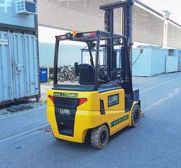 Chariots électriques à 4 roues 2015  Hyundai 32B-9, 3,2t Forklift, Triplex 7m Hub, Gabelstapler (2)