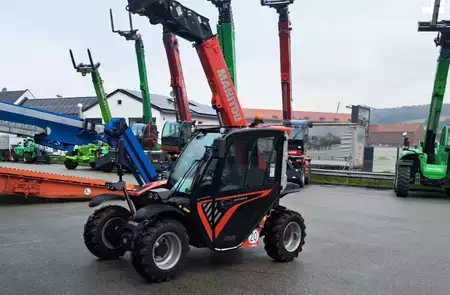 Verreikers (vast) 2024  Manitou new neu ULM 415 H kompakt (2)