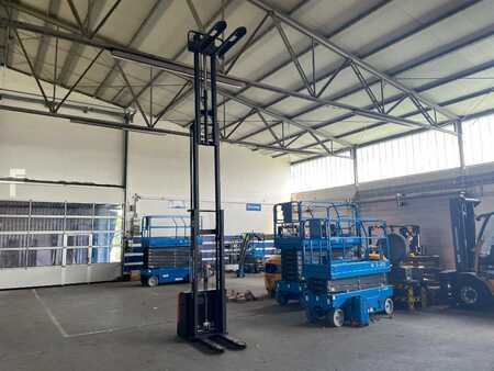 Skyvemast 2022  EP Equipment ES20,5500mm,2000kg Pallet-Stacking Truck, Hubwagen (7)