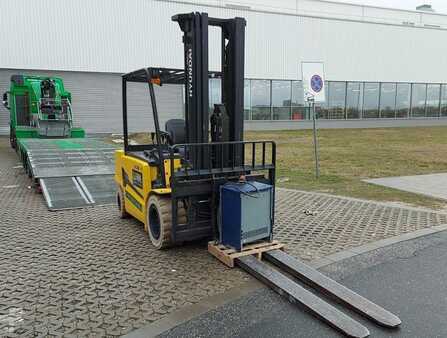 Elektro čtyřkolový VZV 2017  Hyundai 50 B-9, Gabelstapler, Forklift 5t, 5,9m (2)