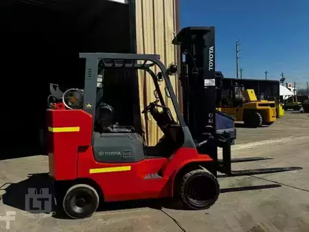 Propane Forklifts 2006  Toyota 7FGCU45-BCS (1)