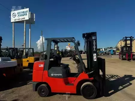 Propane Forklifts 2005  Toyota 7FGCU45 (4)