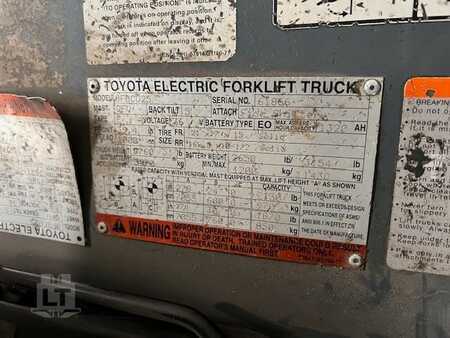 Montacargas diésel 2011  Toyota 8FBCU25 (5)