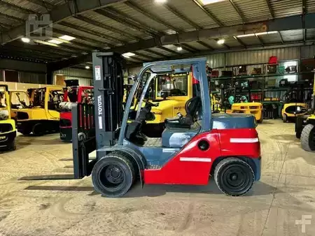 Diesel Forklifts 2014  Toyota 8FD40U (2)