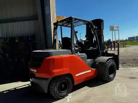 Diesel Forklifts 2015  Toyota 8FD50U (2)