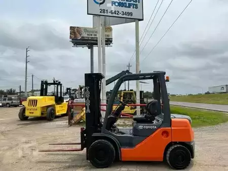 Diesel Forklifts 2019  Toyota 8FDU30 (4)