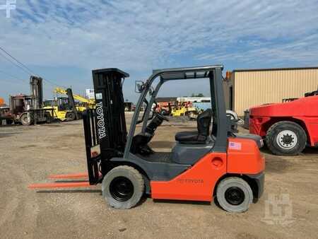 Propane Forklifts 2018  Toyota 8FGU30 (1)