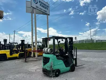 Propane Forklifts  Mitsubishi FGC18N (2)