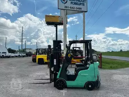 Propane Forklifts  Mitsubishi FGC18N (4)