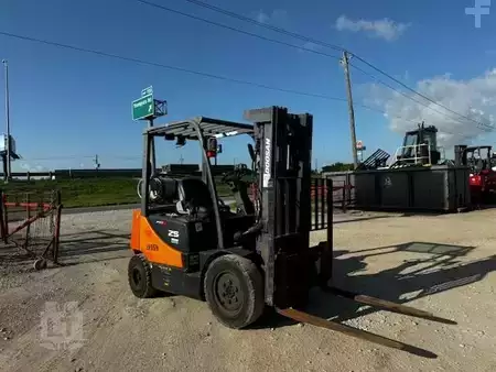 Propane Forklifts 2010  Doosan G25E-5 (3)