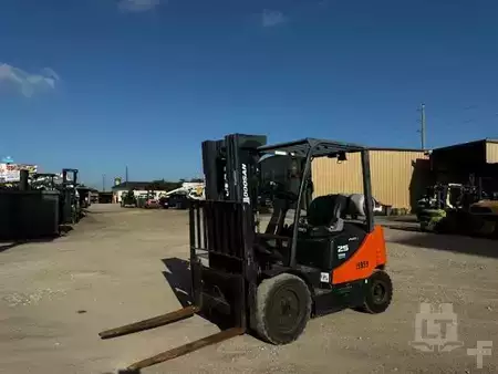 Propane Forklifts 2010  Doosan G25E-5 (5)