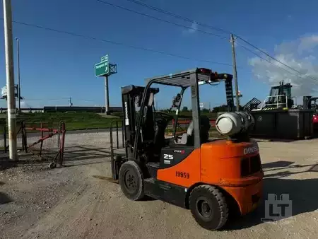 Propane Forklifts 2010  Doosan G25E-5 (6)