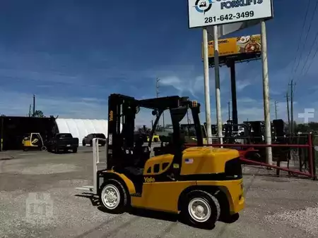 Diesel Forklifts 2011  Yale GDP080VX (6)