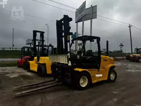 Montacargas diésel 2016  Yale GDP155VX (2)