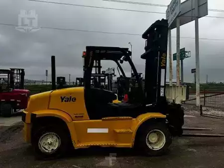 Montacargas diésel 2016  Yale GDP155VX (4)