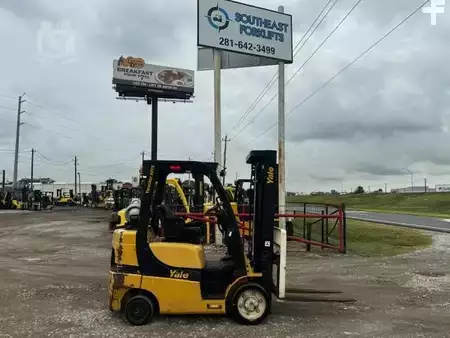 Propane Forklifts 2019  Yale GLC060VX (1)